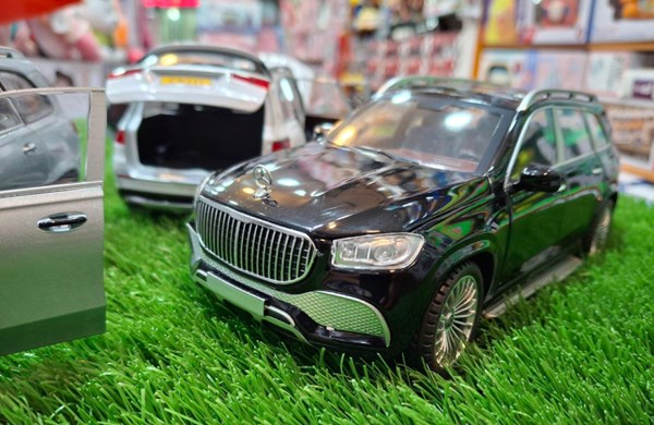 اسباب بازی ماشین فلزی مرسدس بنز مایباخ مقیاس 1:24 مدل Mercedes Benz Maybach GLS600_ماشین اسباب بازی