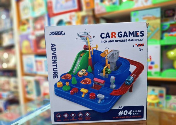 کیت ماشین بازی همراه با هلیکوپتر و 2 عدد ماشین_ ماشین اسباب بازی