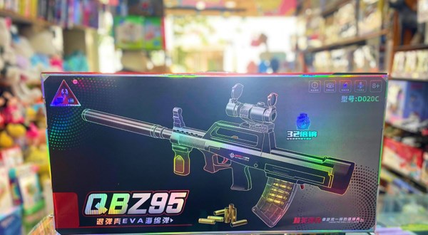 تفنگ اسباب بازی تک تیرانداز پوکه پران تیر اسفنجی با دوربین مدل QBZ95 D020_تفنگ اسباب بازی