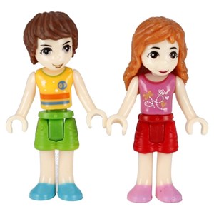 اسباب بازی هواپیما مسافربری همراه با دو مینی فیگور _اکشن فیگور