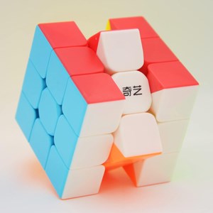 مکعب روبیک 3×3 برند کای وای QiYi مدل 503 EQY _بازی فکری