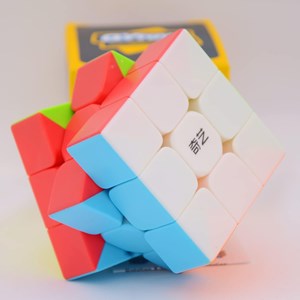مکعب روبیک 3×3 برند کای وای QiYi مدل 503 EQY _بازی فکری
