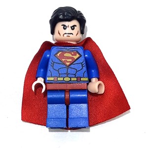 اکشن فیگور لگو 8 عددی اونجرز با سلاح _اکشن فیگور