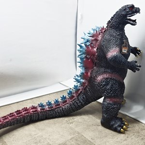 اکشن فیگور گودزیلا سایز بزرگ جنس سیلیکون قد 90 سانتی متر _اکشن فیگور