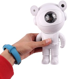 چراغ خواب طرح فضانورد کهکشانی کنترلی و اسپیکر دار بلوتوثی Astronaut Projector Light_اتاق کودک