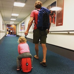 چمدان سواری کودک با ظرفیت 18 لیتر طرح کفشدوزک مدل 0092 Trunki 18L_کیف و کوله پشتی