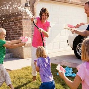 تفنگ اسباب بازی آب پاش رنگ صورتی مدل Water Gun 04s_تفنگ اسباب بازی