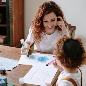 قلم طراحی سه بعدی با نمایشگر LCD و 3 عدد فیلامنت PLA رنگ زرد_اسباب بازی علمی