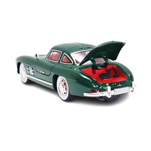 ماشین فلزی کلاسیک بنز دودزا با چراغ‌ و درب‌ های بازشو رنگ سبز_ماشین اسباب بازی