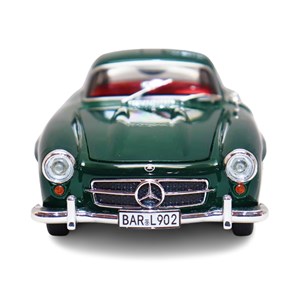 ماشین فلزی کلاسیک بنز دودزا با چراغ‌ و درب‌ های بازشو رنگ سبز_ماشین اسباب بازی