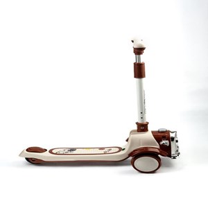 اسکوتر تعادلی سه چرخ چراغدار و موزیکال مدل ms108 رنگ قهوه ای