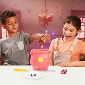 مجیک میکسیز دیگ جادویی با عروسک پولیشی سورپرایزی با جادوی آتش _اسباب بازی ربات