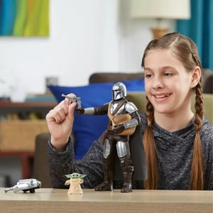 اکشن فیگور 30 سانتی مندلورین به همراه بیبی یودا _اکشن فیگور